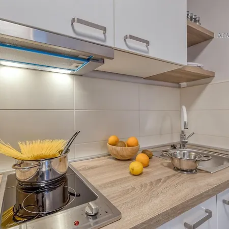 Nina Apartman
