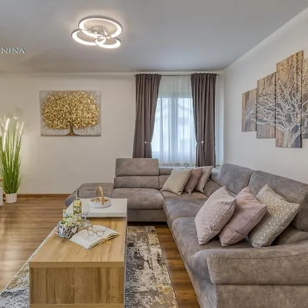 Nina Apartment *